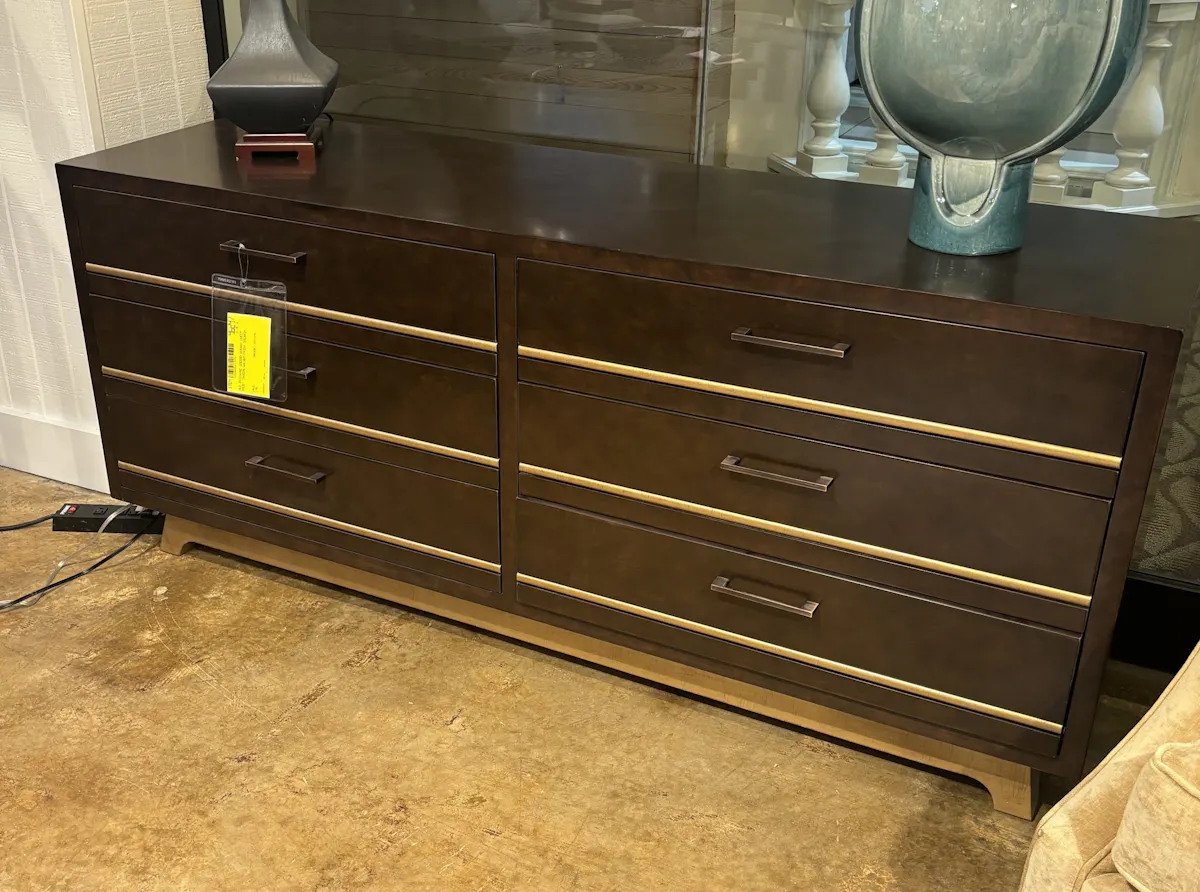 Old Biscayne 10205-B Borago Chest Old Biscayne 10205-B Borago Chest