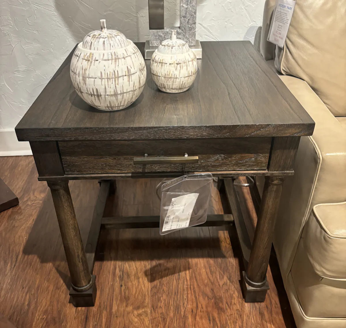 Hekman 2560 Cocktail Table and End Table Group Hekman 2560 Cocktail Table and End Table Group