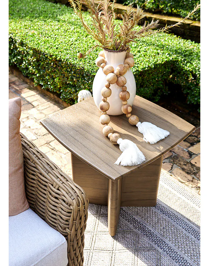 Lane Venture 9537-22 Tamandayu End Table Lane Venture 9537-22 Tamandayu End Table
