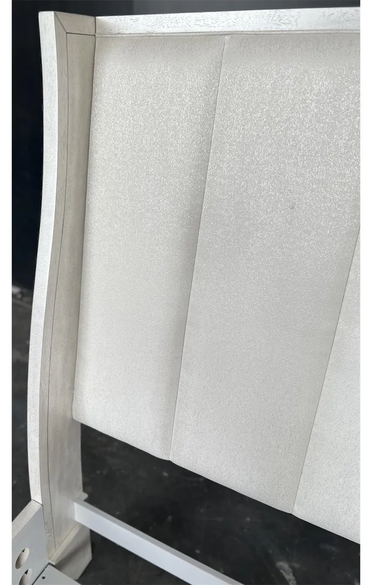 Riverside Furniture 82570-82571-82572 Hepburn Queen Upholstered Bed Riverside Furniture 82570-82571-82572 Hepburn Queen Upholstered Bed
