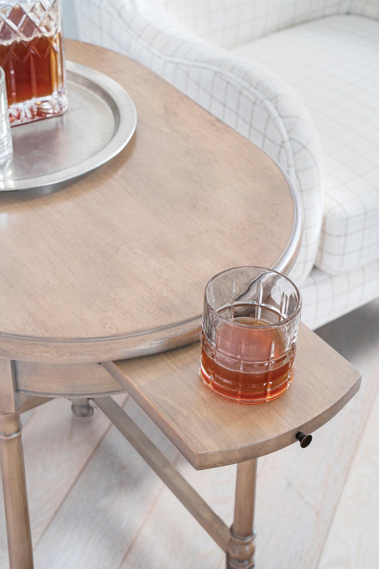 Charleston Forge MD1-5280 Davis Chairside Table Charleston Forge MD1-5280 Davis Chairside Table