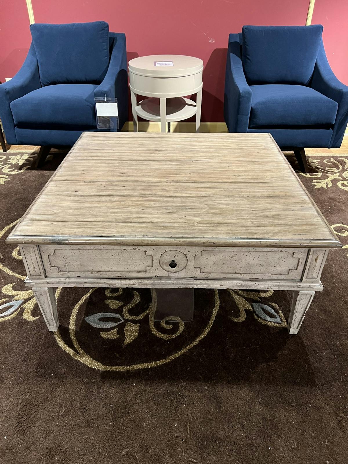 Bassett 6834-0615 Verona Living Room Cocktail Table Bassett 6834-0615 Verona Living Room Cocktail Table