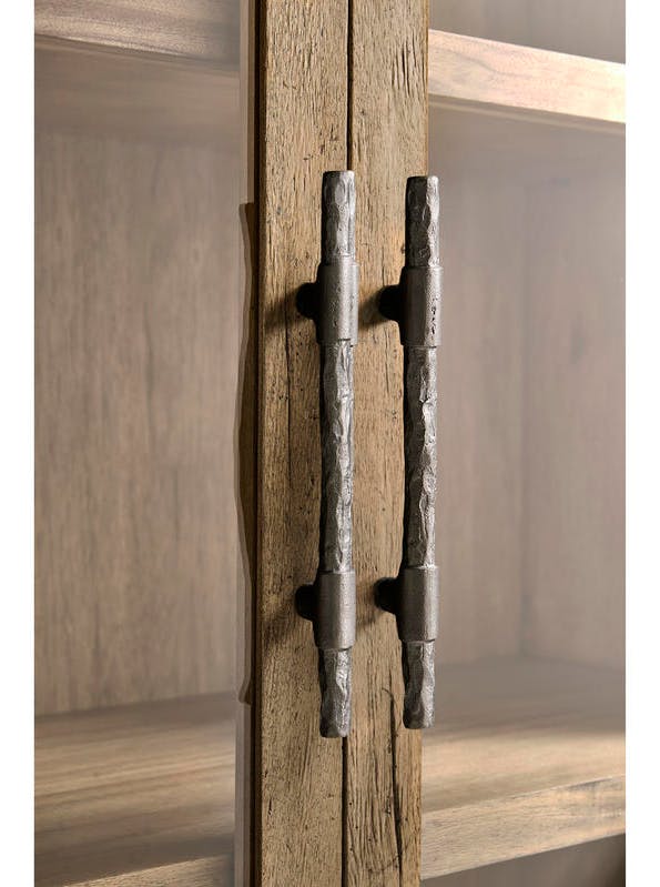 Jonathan Charles 491276-TLA Stone Ridge Gallery Cabinet Light Jonathan Charles 491276-TLA Stone Ridge Gallery Cabinet Light