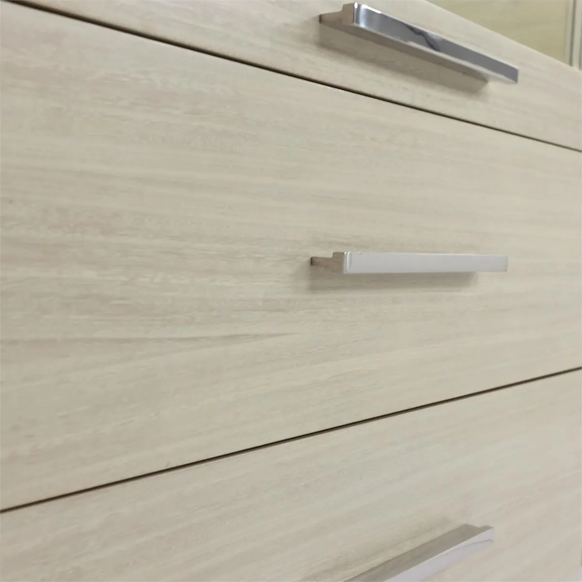 John Richard EUR-01-0511 Beachside Nine Drawer Dresser John Richard EUR-01-0511 Beachside Nine Drawer Dresser