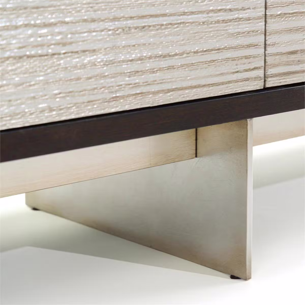 John Richard EUR-04-0716 Saro Credenza John Richard EUR-04-0716 Saro Credenza