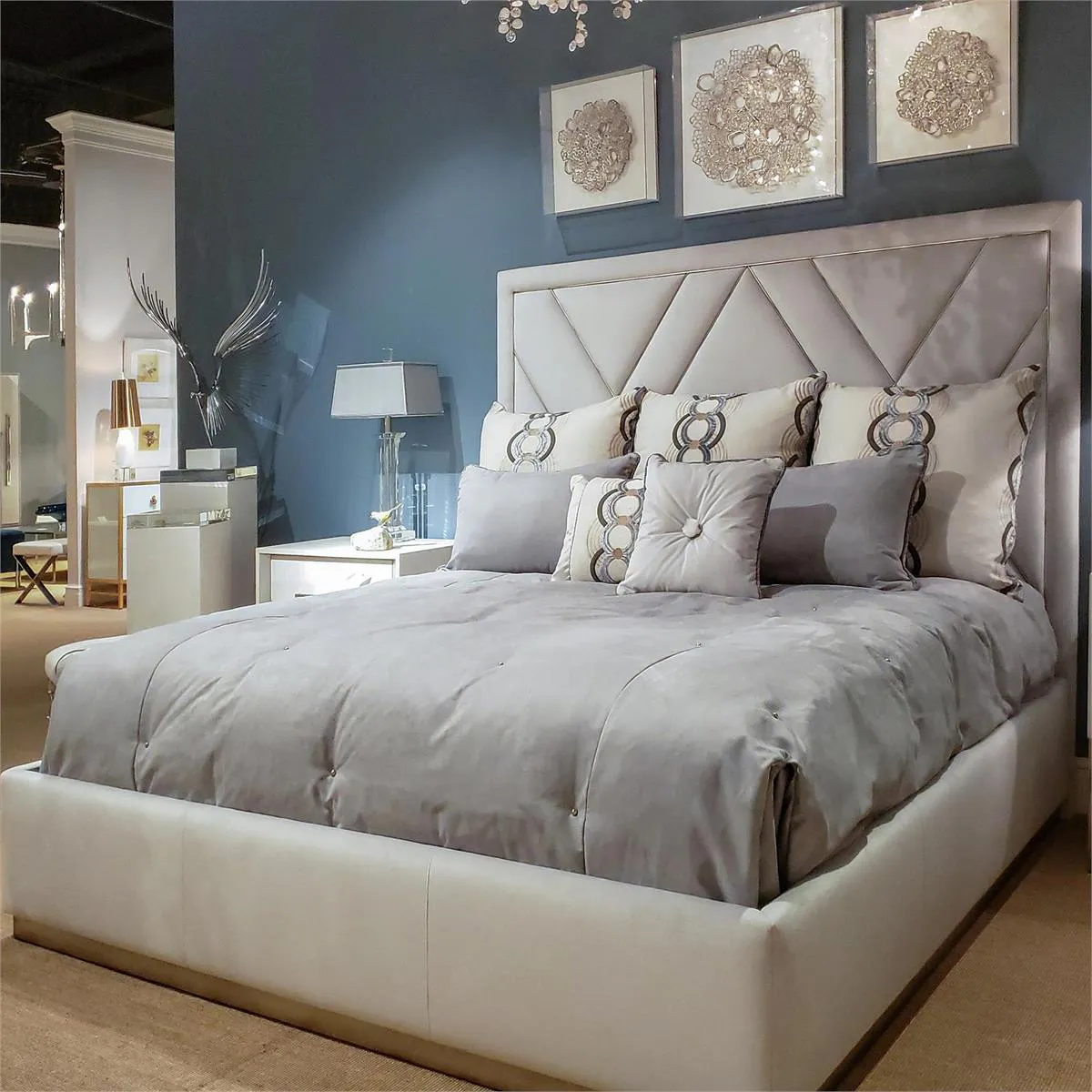 John Richard EUR-06-0043 London King Bed John Richard EUR-06-0043 London King Bed