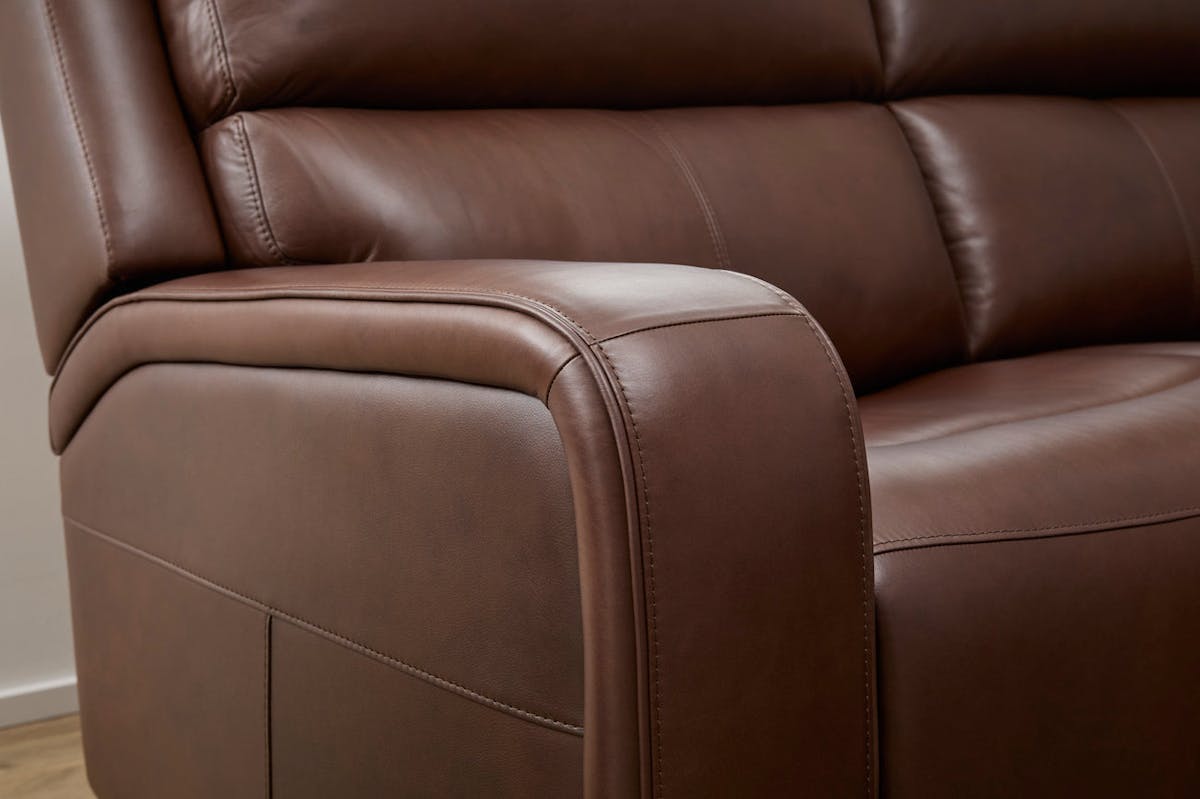 Flexsteel Furniture 1750-SECTP5 Oasis Leather Sectional Flexsteel Furniture 1750-SECTP5 Oasis Leather Sectional