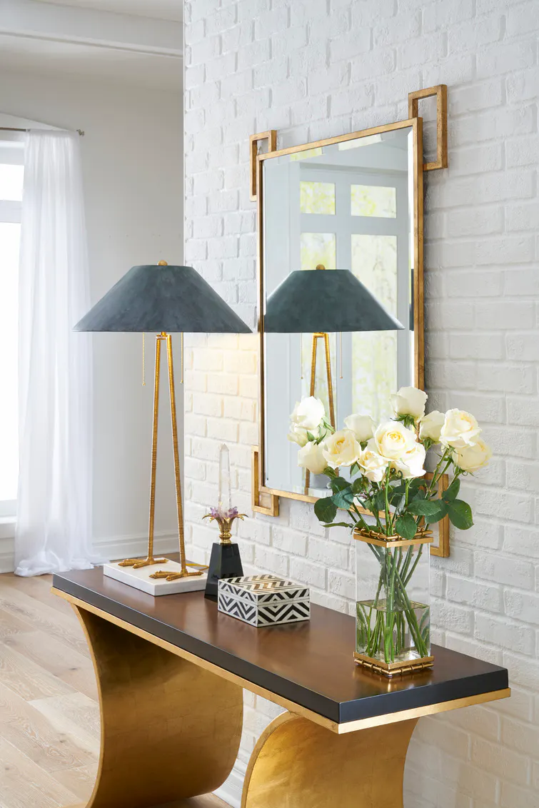 Chelsea House 381991 Thames Console Gold Chelsea House 381991 Thames Console Gold