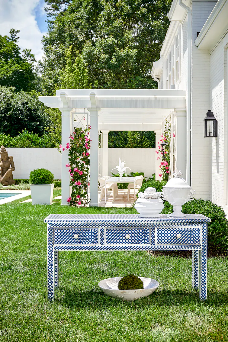 Chelsea House 383001 New London Console Blue Chelsea House 383001 New London Console Blue
