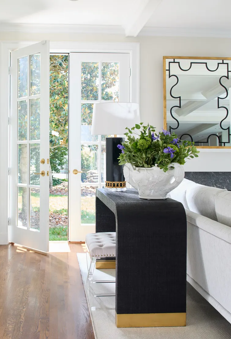 Chelsea House 384406 Soho Tufted Bench Chelsea House 384406 Soho Tufted Bench