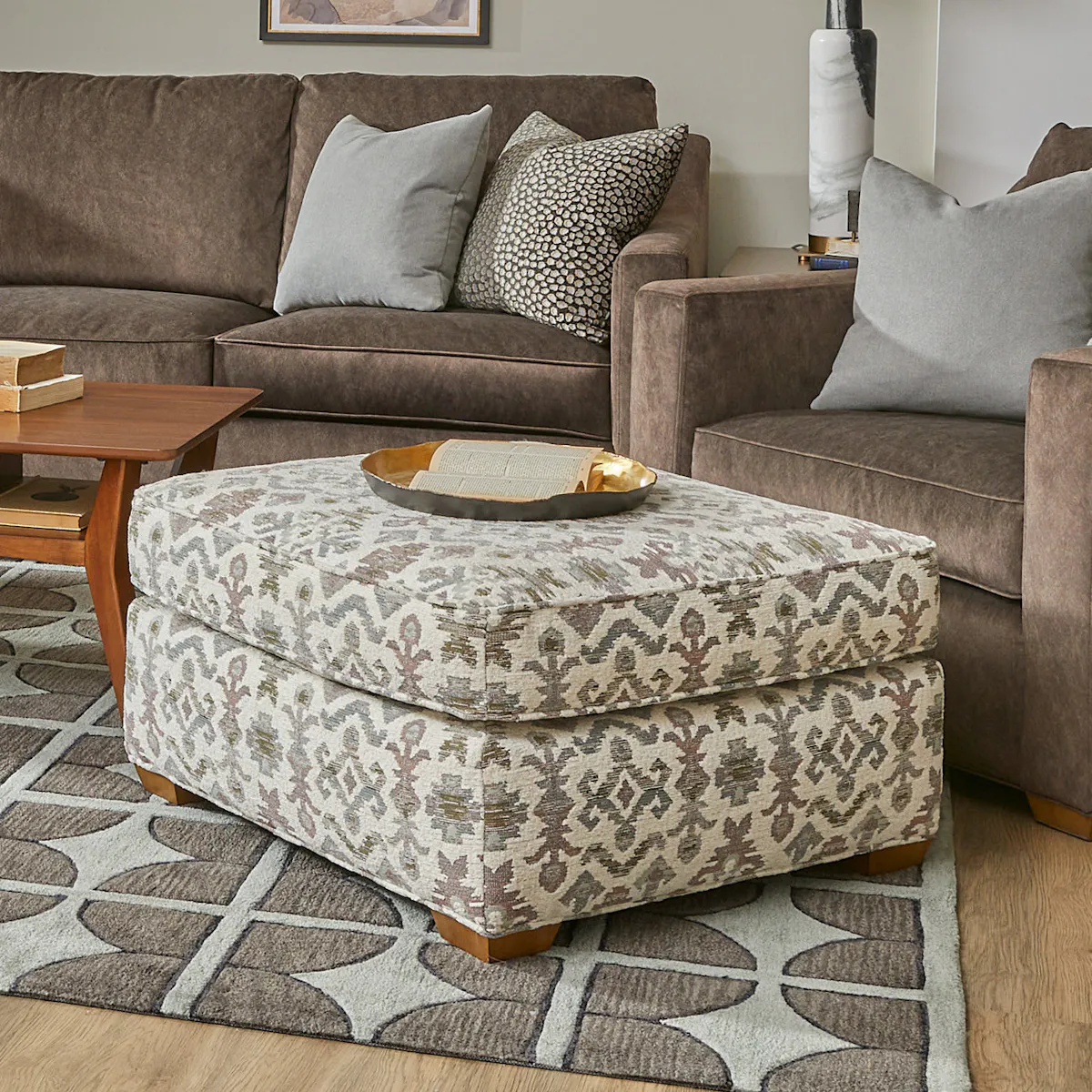 Flexsteel Furniture 7050-09 Milo Fabric Cocktail Ottoman Flexsteel Furniture 7050-09 Milo Fabric Cocktail Ottoman