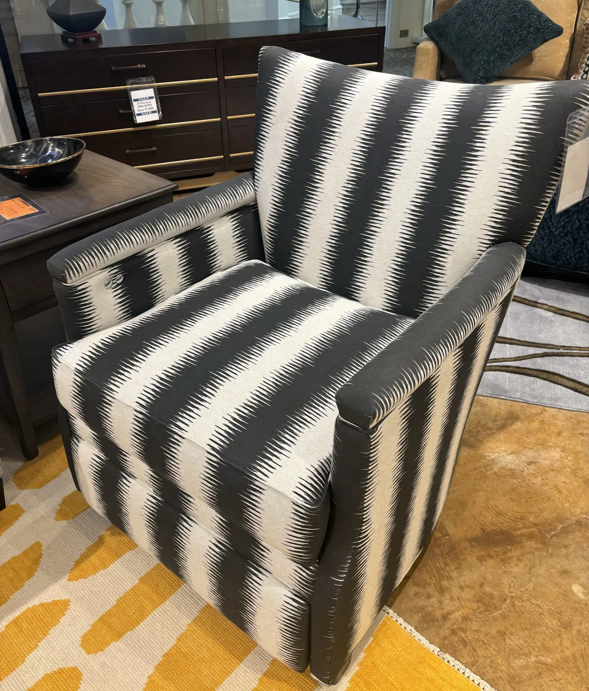 Parker Southern 1925FR Clevie Chair with Footrest Parker Southern 1925FR Clevie Chair with Footrest