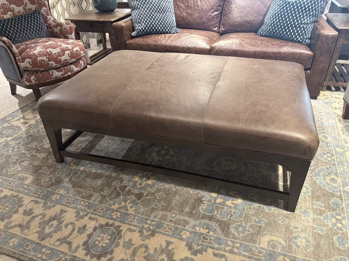 Kincaid 149-03L Jennings Rectangualr Ottoman Kincaid 149-03L Jennings Rectangualr Ottoman