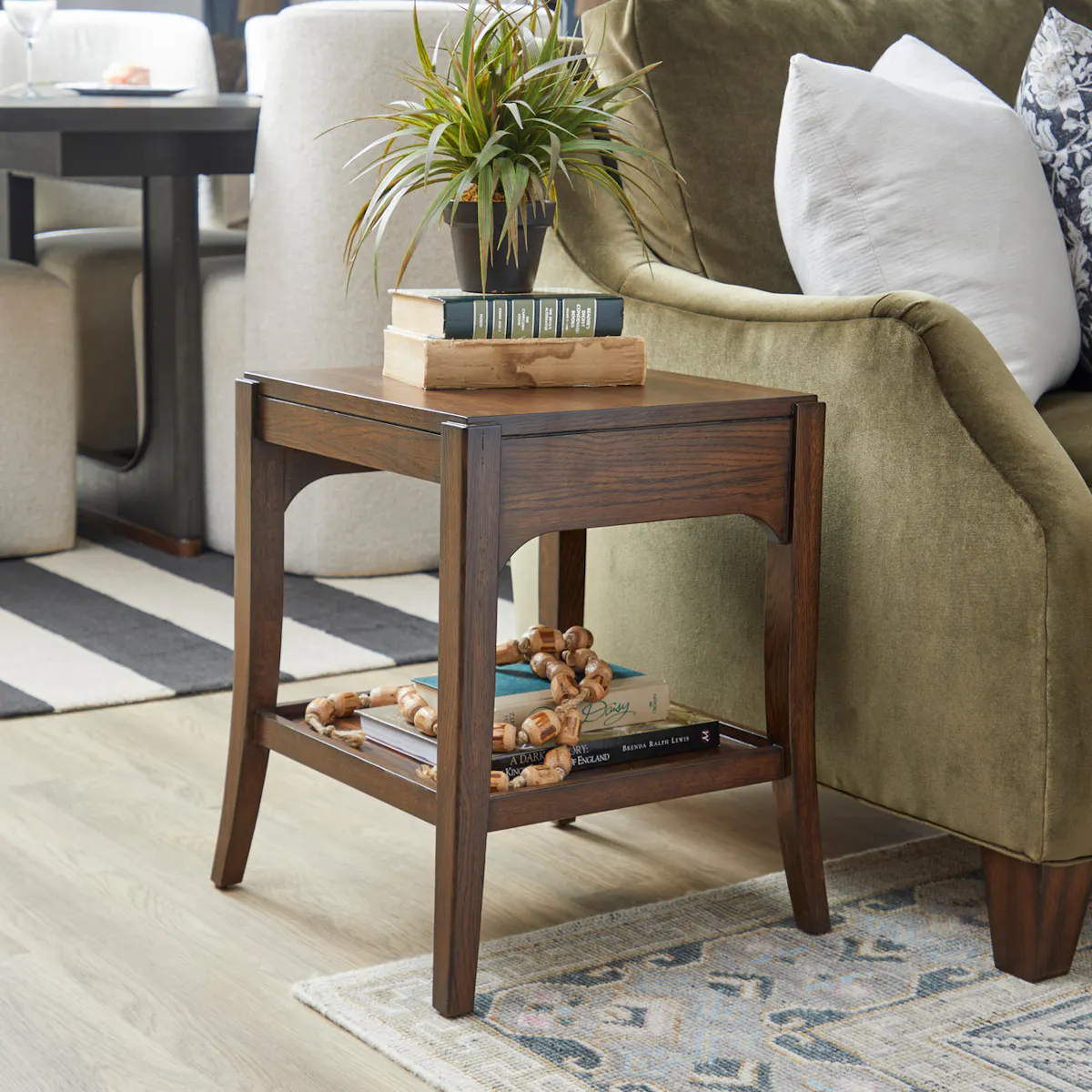 Flexsteel Furniture W1076-03 Sylvie Short Bunching Table Flexsteel Furniture W1076-03 Sylvie Short Bunching Table