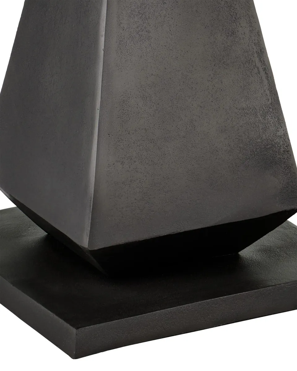 Currey and Company 4000-0191 Janil Accent Table Currey and Company 4000-0191 Janil Accent Table