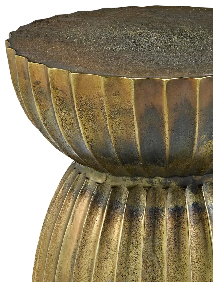 Currey and Company 4000-0075 Rasi Antique Brass Accent Table Currey and Company 4000-0075 Rasi Antique Brass Accent Table