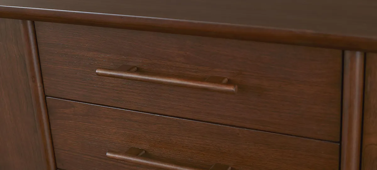 Bassett Furniture 9535-0896 Copenhagen Media Console Bassett Furniture 9535-0896 Copenhagen Media Console