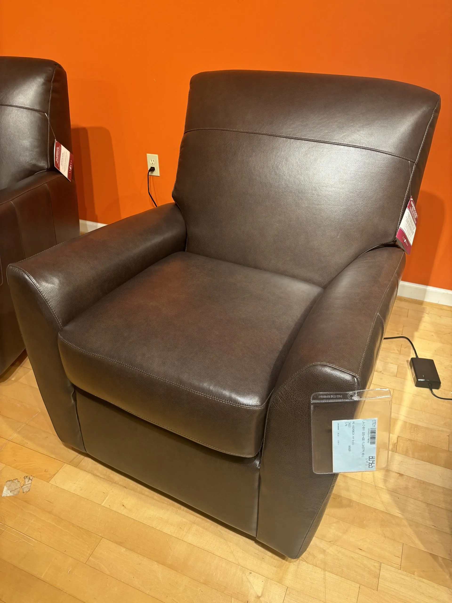 La Z Boy 225-400 Dora Chair