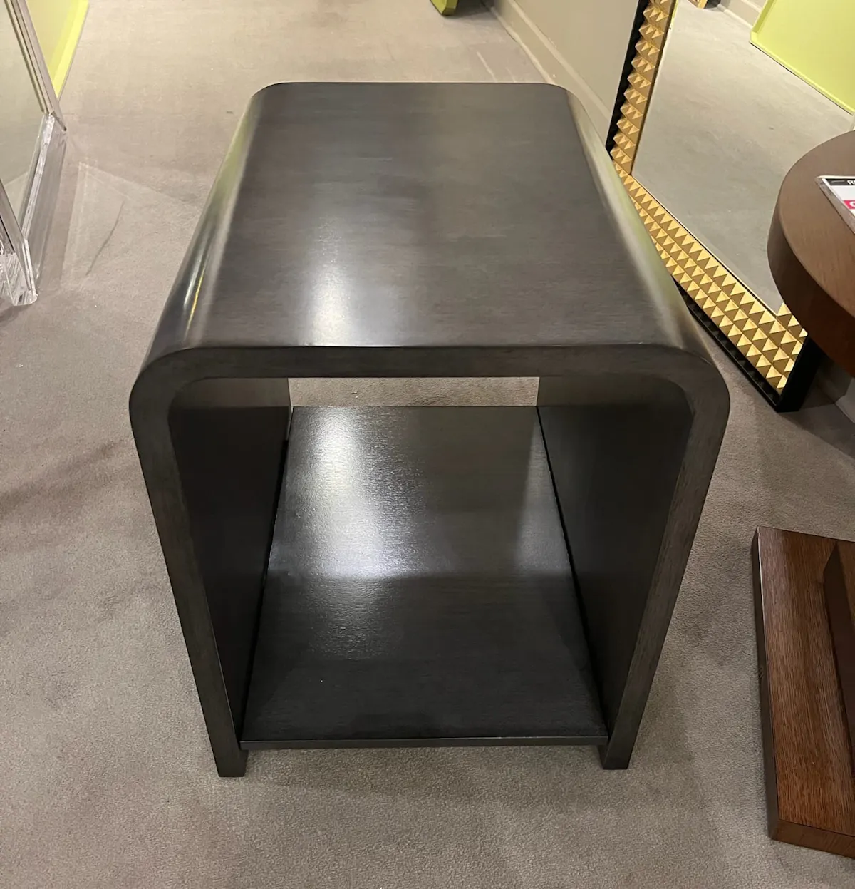 Century C69-623/320 Aria Chairside Table Century C69-623/320 Aria Chairside Table