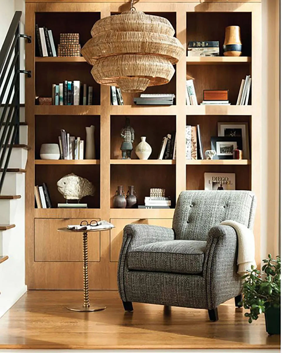 Currey and Company 4188 Dasari Brass Accent Table Currey and Company 4188 Dasari Brass Accent Table