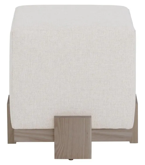 Fairfield 1602-17 Bailey Pouf Fairfield 1602-17 Bailey Pouf
