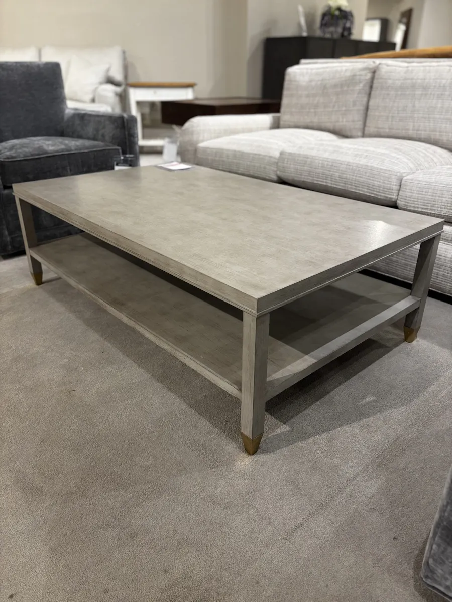 Century CR9-602-3/20 Bedford Cocktail Table Century CR9-602-3/20 Bedford Cocktail Table