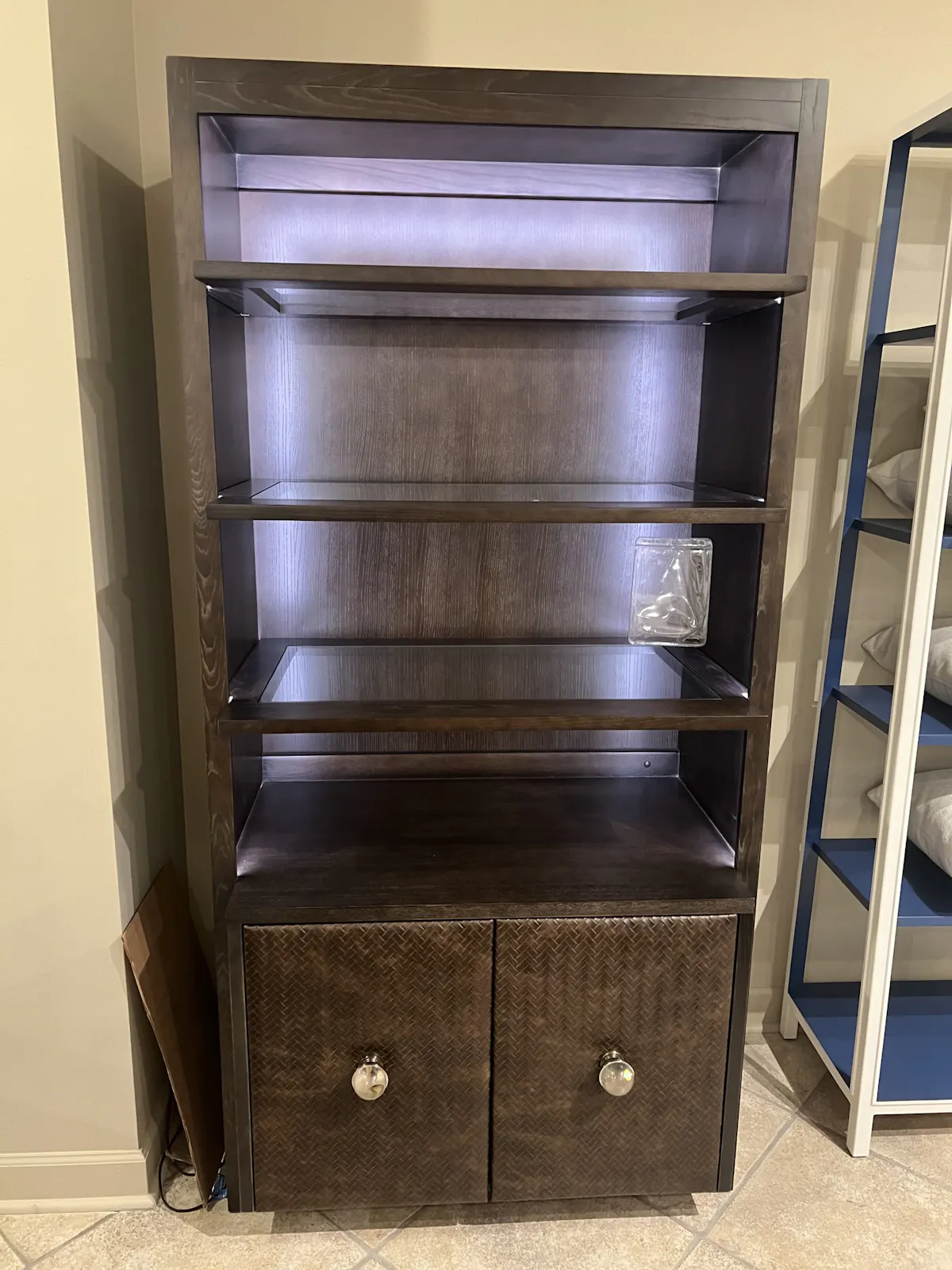 Hickory Chair HC3096-72 Sharon Bookcase Hickory Chair HC3096-72 Sharon Bookcase
