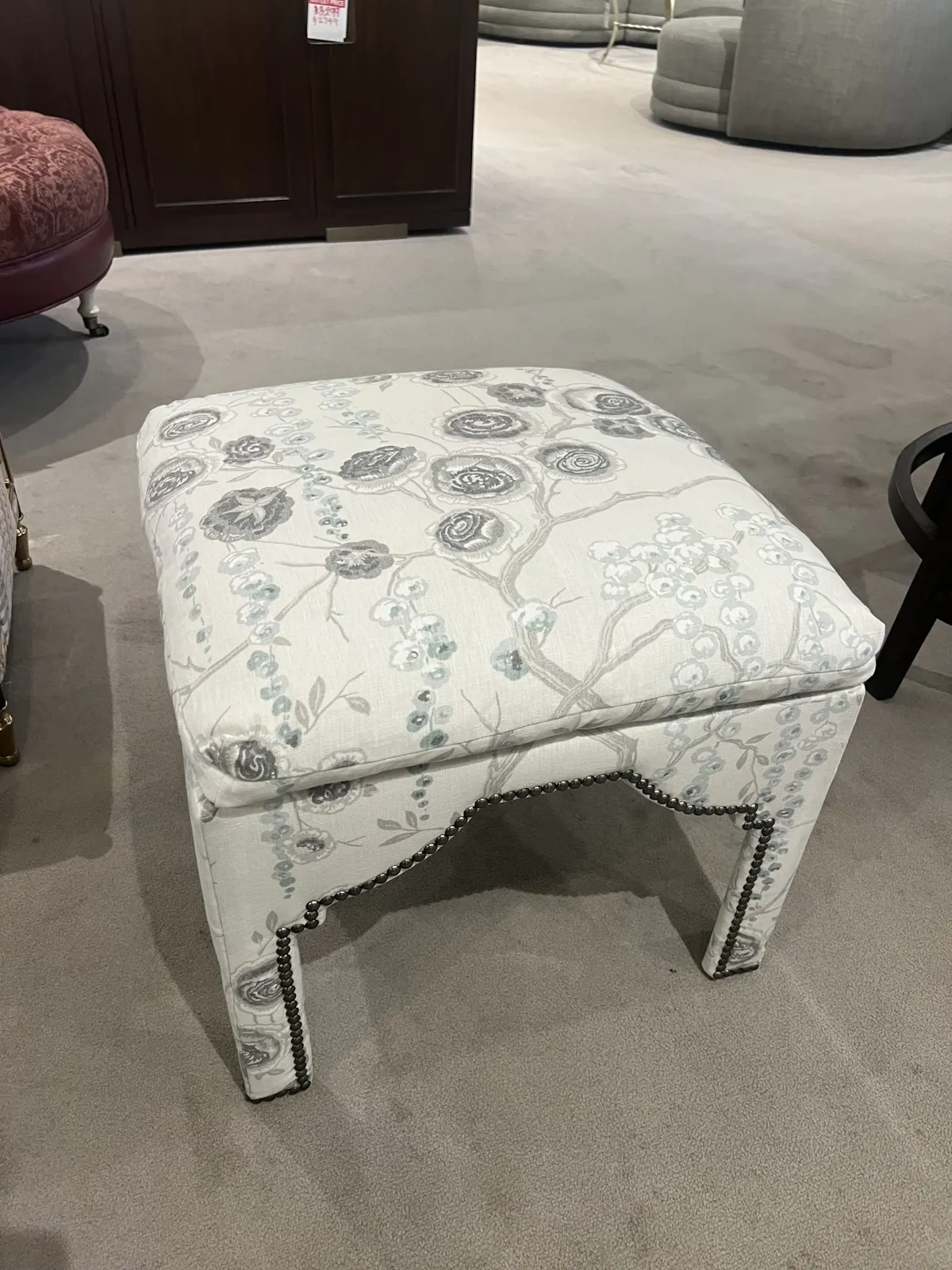 Century I2-33-1054/220 Donna Bench Century I2-33-1054/220 Donna Bench
