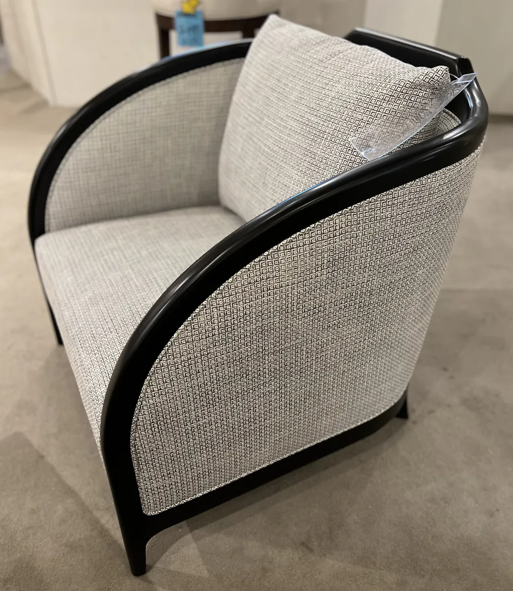 Century 3349 / 260 Payne Chair Century 3349 / 260 Payne Chair