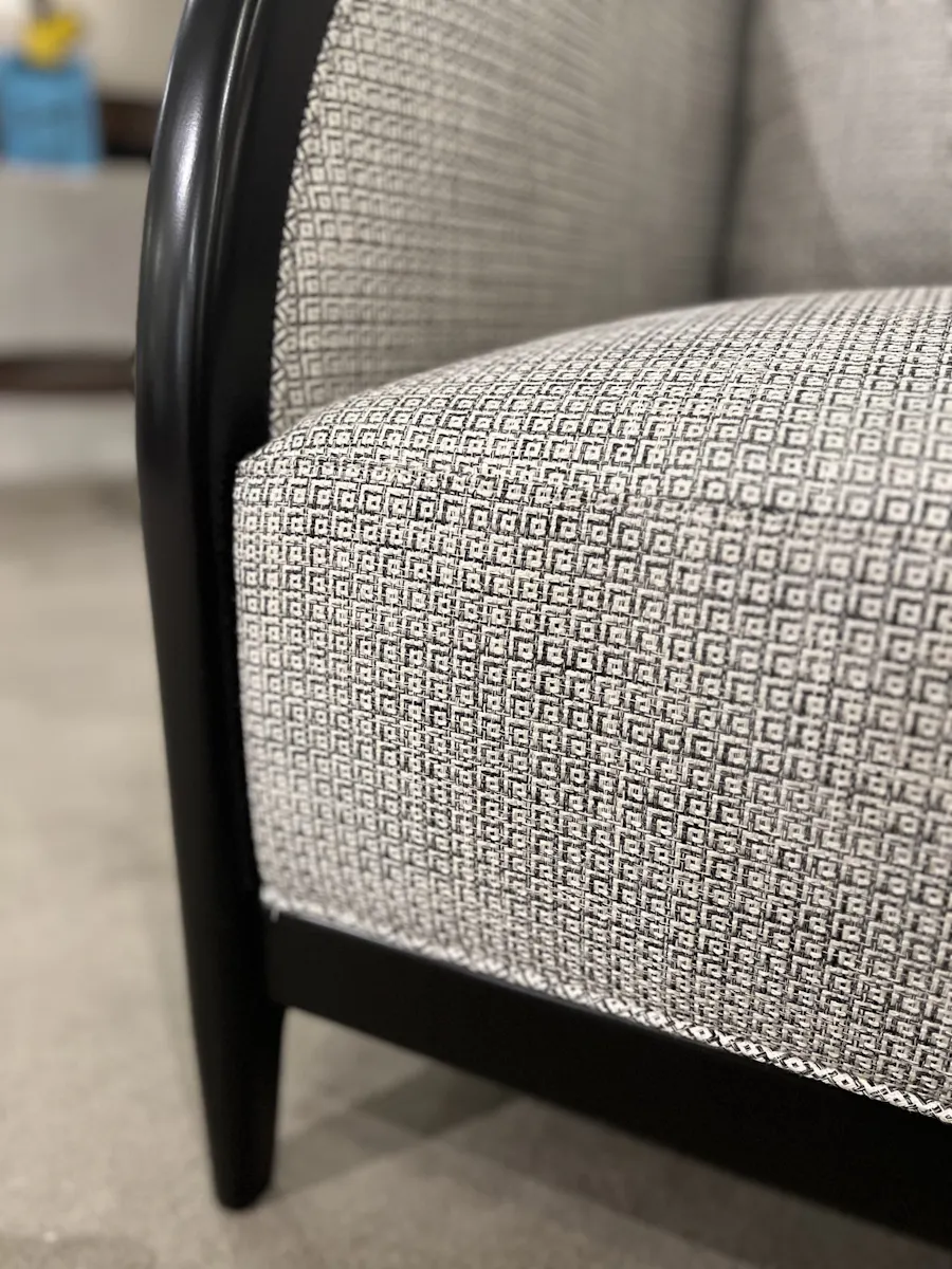 Century 3349 / 260 Payne Chair Century 3349 / 260 Payne Chair