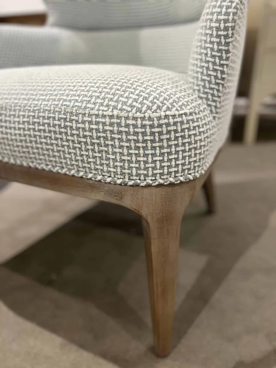 Century 11-2123/50 Lucia Chair Century 11-2123/50 Lucia Chair