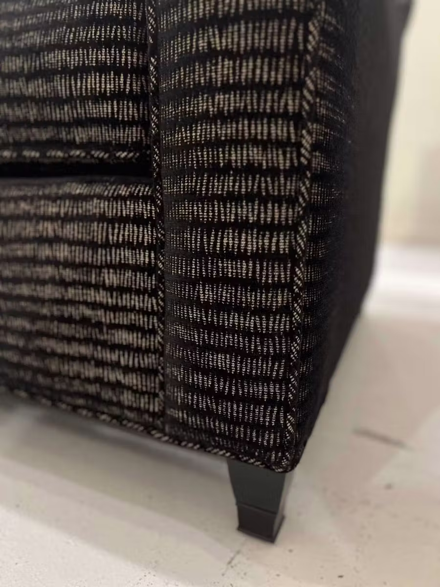 Century LTD7600-3C24/370 Custom Sofa Century LTD7600-3C24/370 Custom Sofa