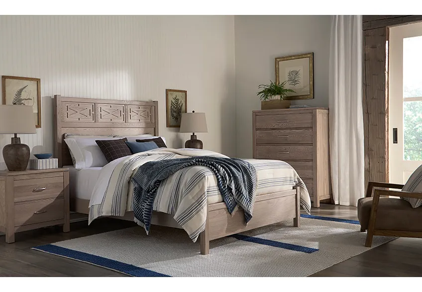 Vaughan Bassett 831-115 Chest of 5 Drawers in Grey Oak Vaughan Bassett 831-115 Chest of 5 Drawers in Grey Oak