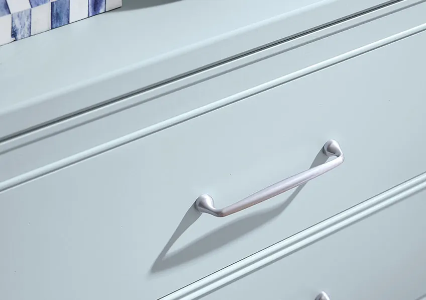 Vaughan Bassett 835-115 Chest of 5 Drawers in Blue Maple Vaughan Bassett 835-115 Chest of 5 Drawers in Blue Maple