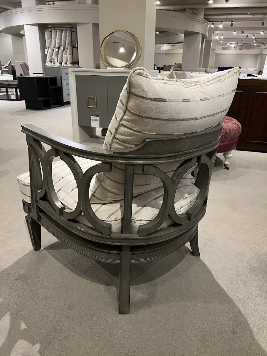 Century 3318/20 Colson Chair Century 3318/20 Colson Chair