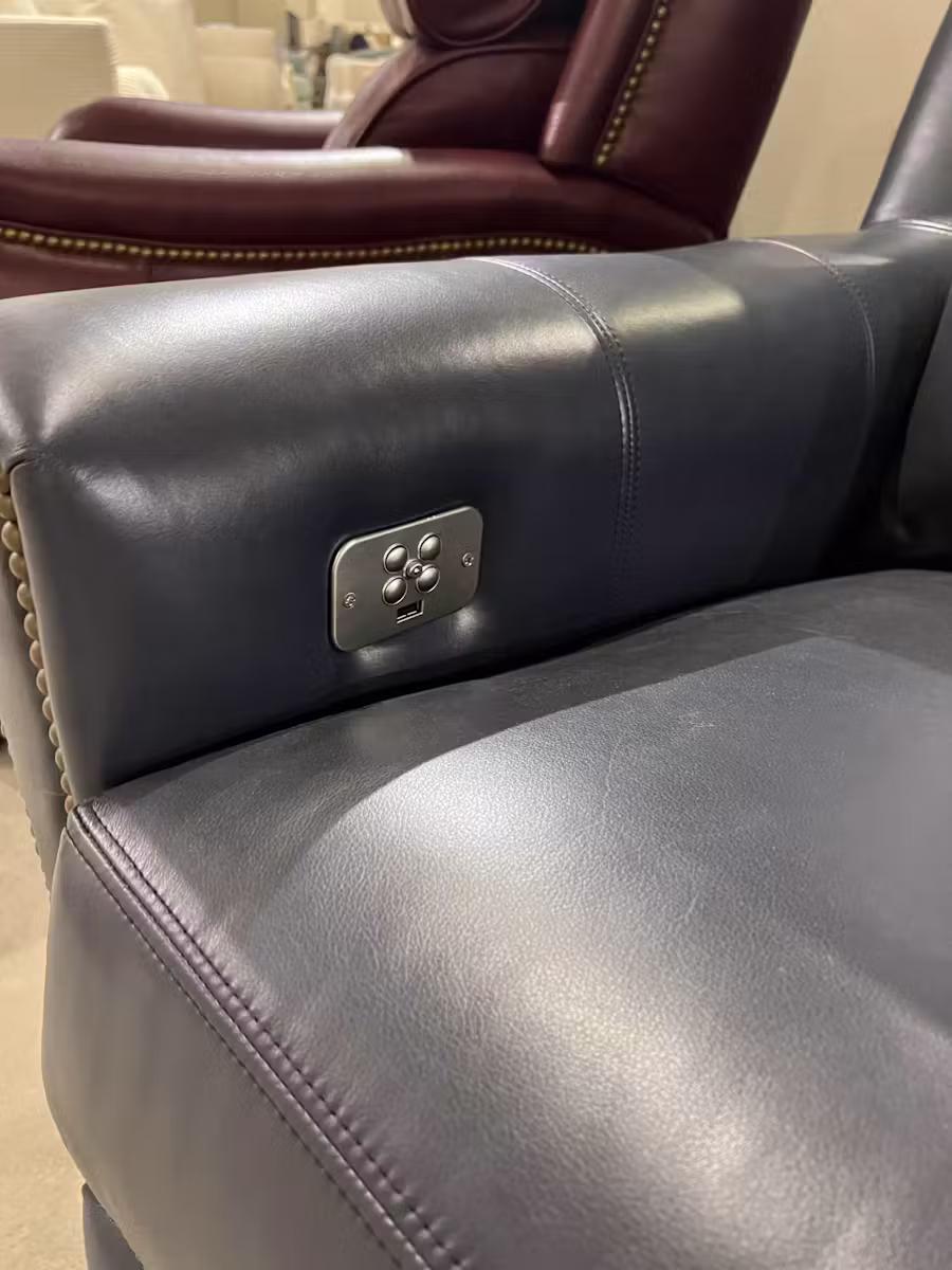 Century LR-C1015-6EM/120 Ellery Electric Recliner Century LR-C1015-6EM/120 Ellery Electric Recliner