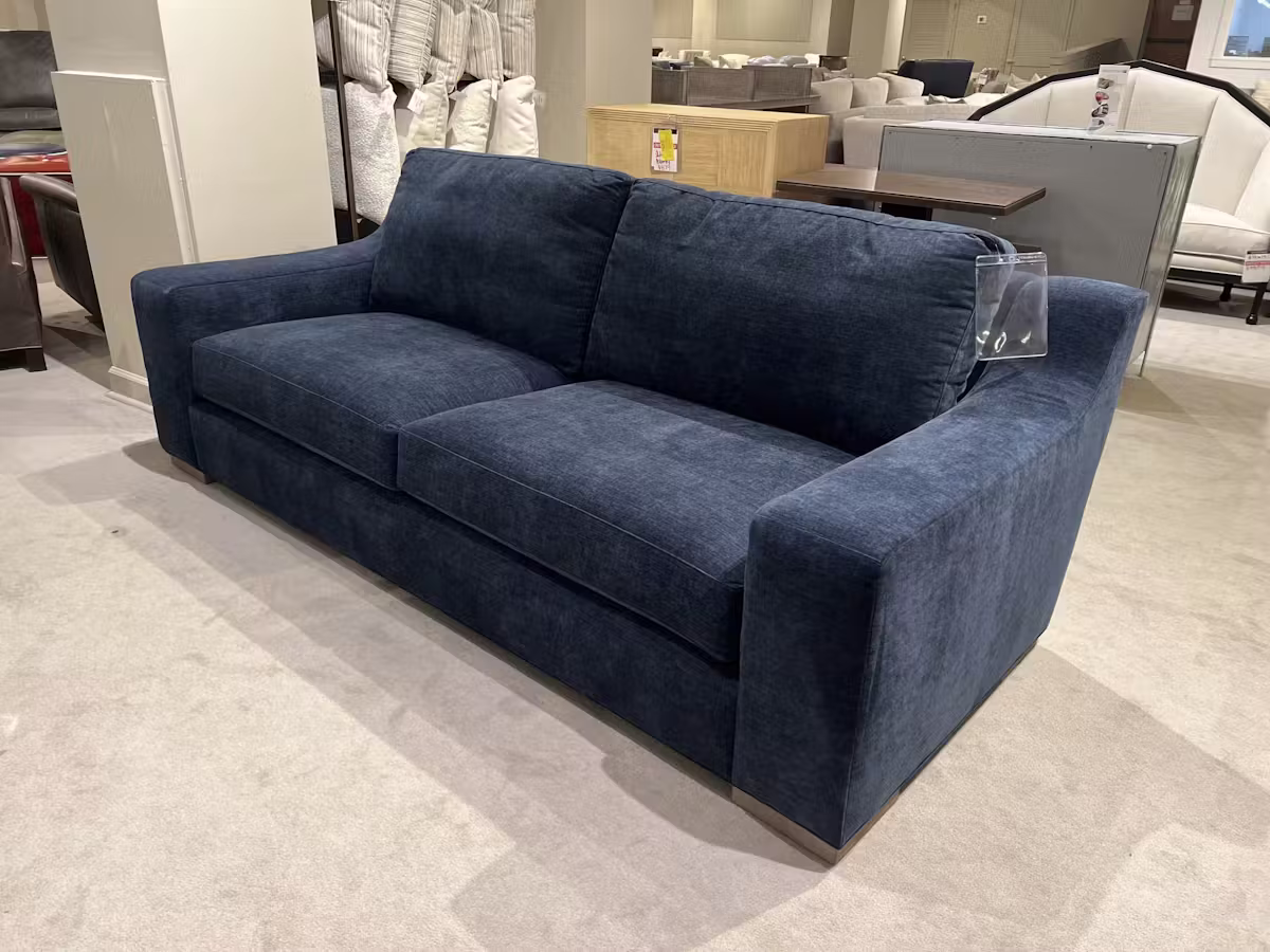 Century ES9-1327-2/360 Austin Sofa Century ES9-1327-2/360 Austin Sofa