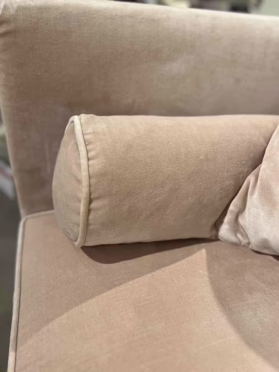 Hickory Chair HC6700-90/140 Maya Tuxedo Sofa Hickory Chair HC6700-90/140 Maya Tuxedo Sofa