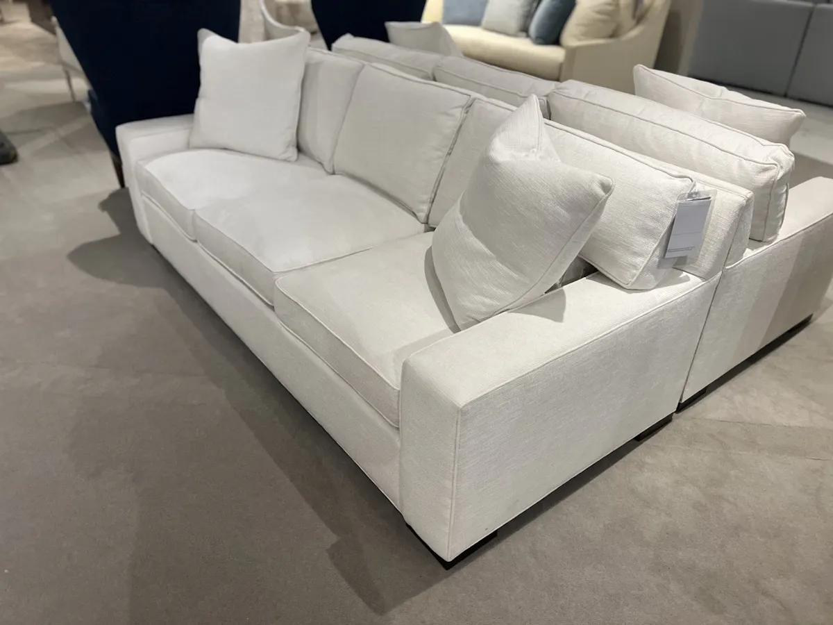 Hickory Chair HC5310-89/110 Chelsea Sofa Hickory Chair HC5310-89/110 Chelsea Sofa