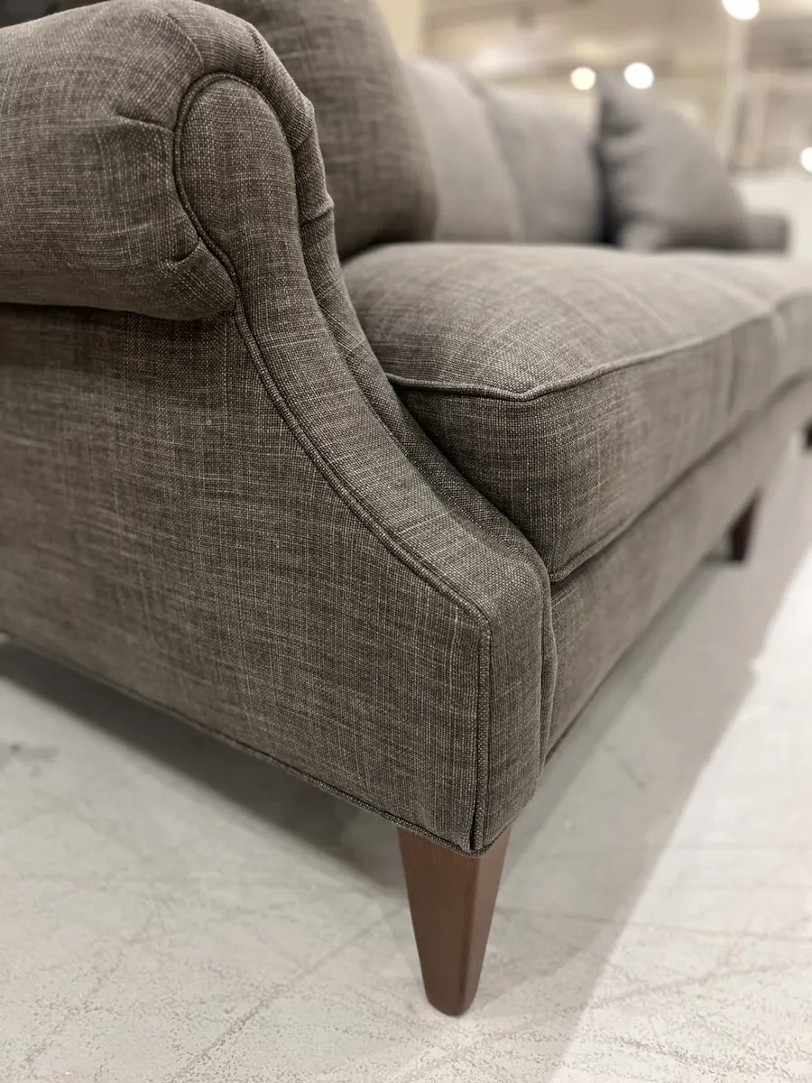 Hickory Chair HC8524-04/220 Ridley Sofa Hickory Chair HC8524-04/220 Ridley Sofa