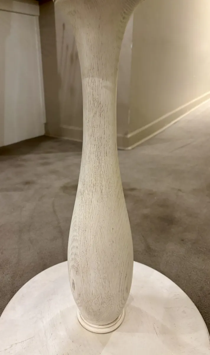 Century AE9-636/50 Cleo Pedestal Side Table Century AE9-636/50 Cleo Pedestal Side Table