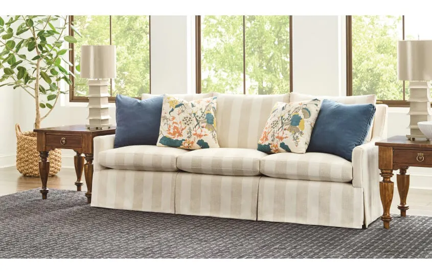 Kincaid Furniture UPH-086-86 Elizabeth Sofa Kincaid Furniture UPH-086-86 Elizabeth Sofa