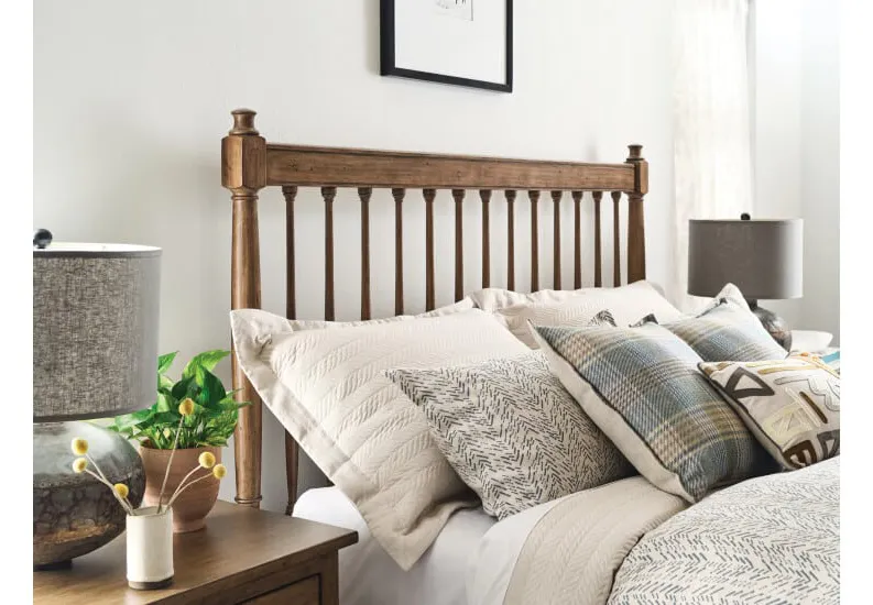 Kincaid Furniture 537-326BP Spindle Bed in Bark Kincaid Furniture 537-326BP Spindle Bed in Bark