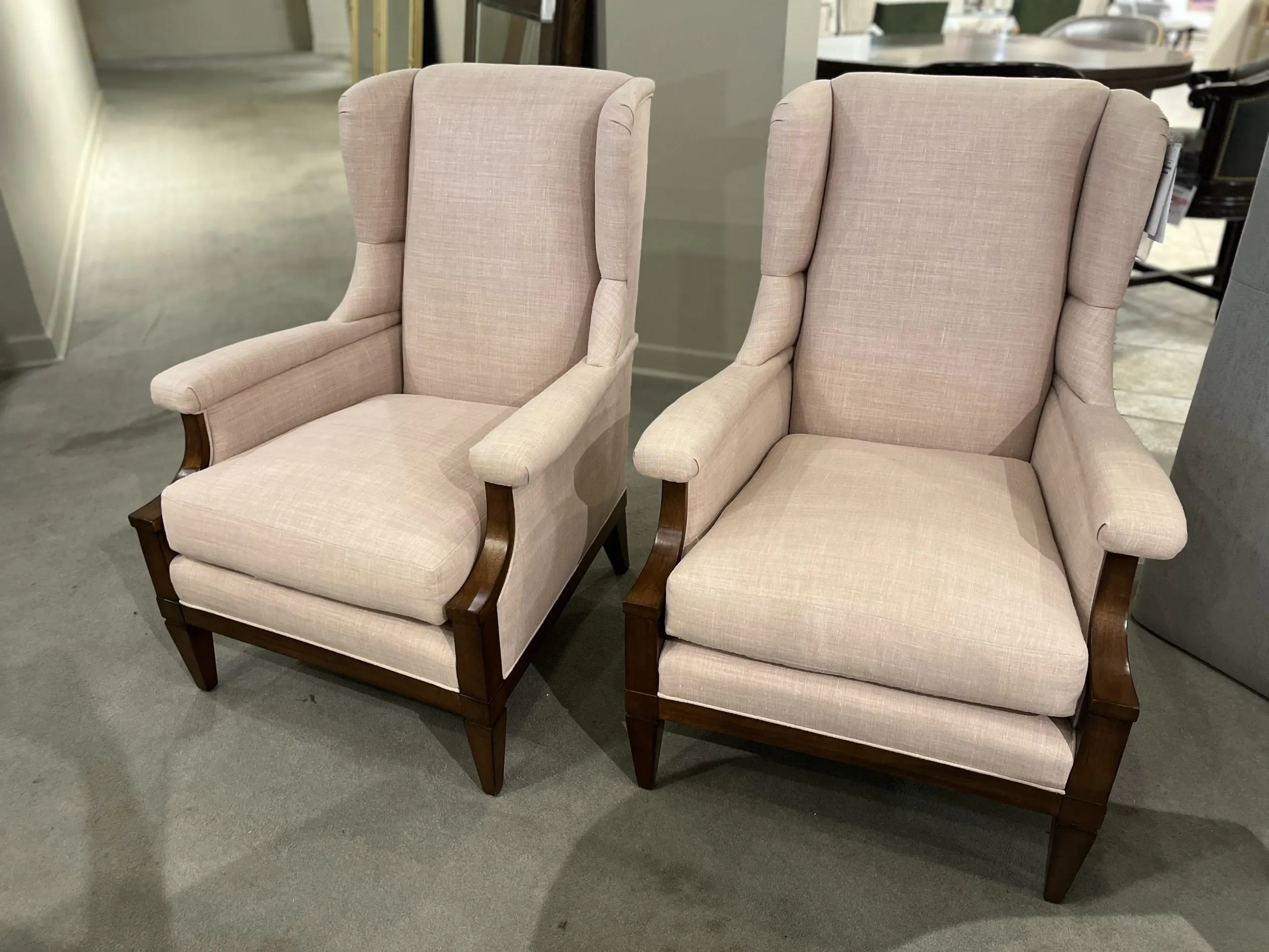 Century AE-LR-18260/110 Fred Chair