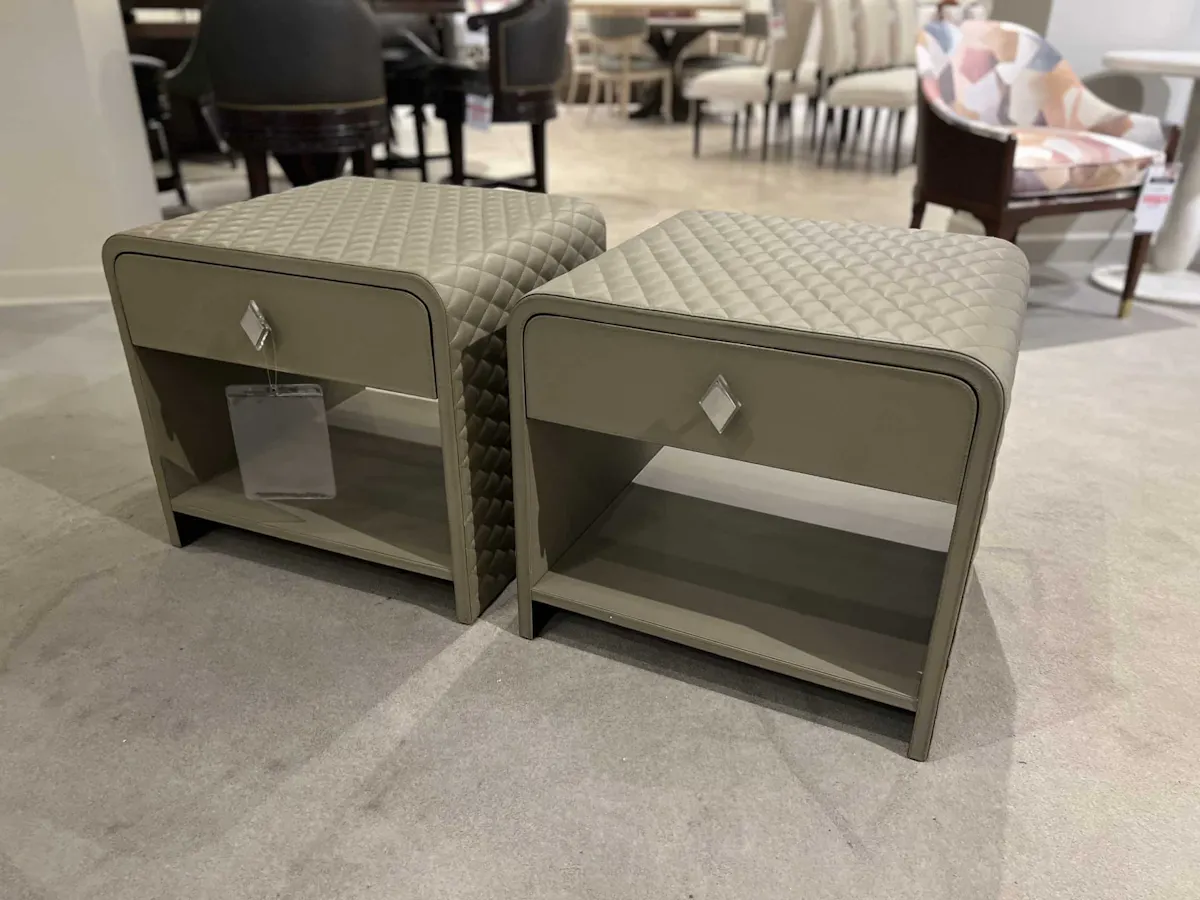 Maitland-Smith 8413-32/100 Fog Nightstand Maitland-Smith 8413-32/100 Fog Nightstand