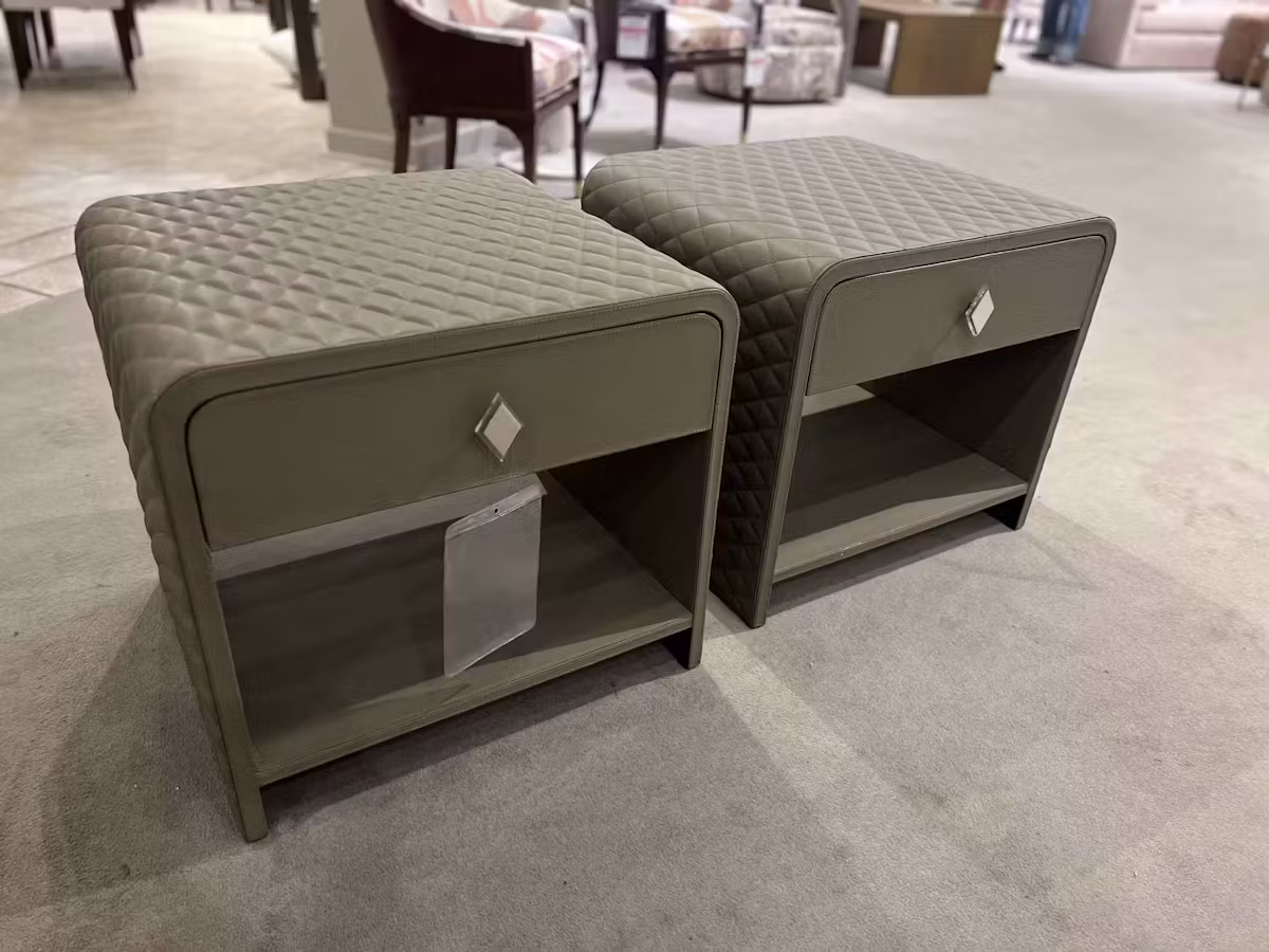 Maitland-Smith 8413-32/100 Fog Nightstand Maitland-Smith 8413-32/100 Fog Nightstand
