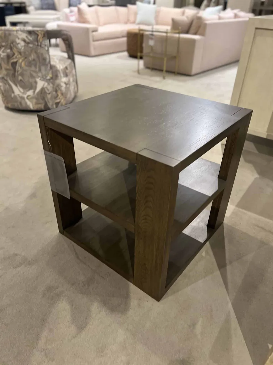 Century B31-622/130 Carino Side Table Century B31-622/130 Carino Side Table