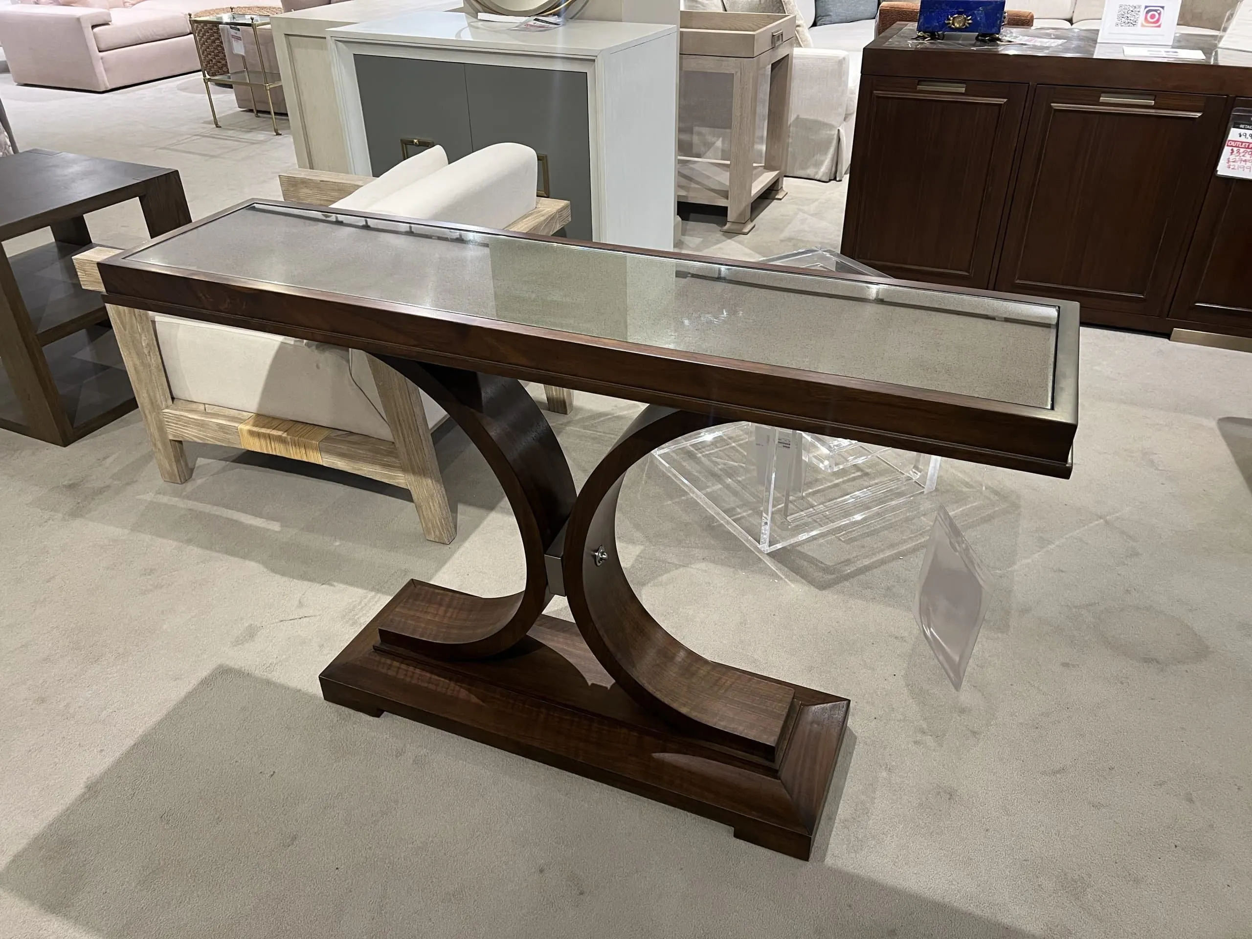 Century B1H-722/470 Folsom Console Table