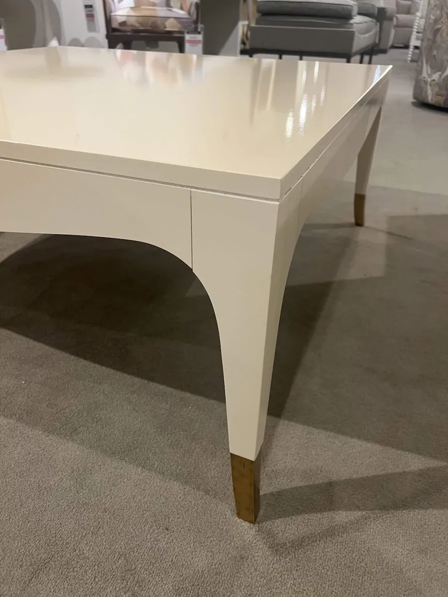 Highland House HH19-650C/20 Clarke Cocktail Table Highland House HH19-650C/20 Clarke Cocktail Table