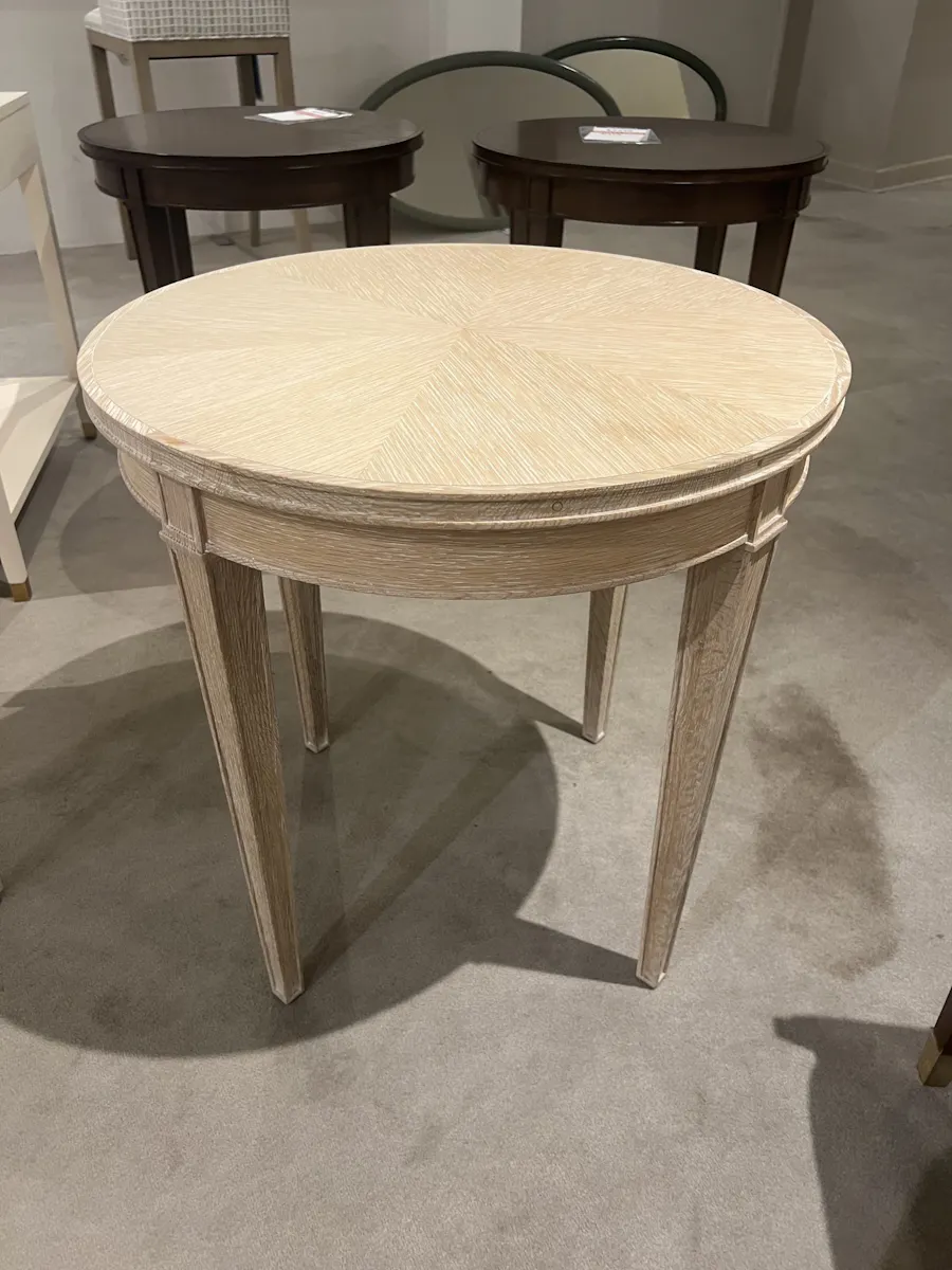Highland House HH26-138/40 Lennox Side Table Highland House HH26-138/40 Lennox Side Table
